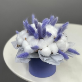 Композиция в шляпной коробке мини из хлопка и лагуруса в Клину