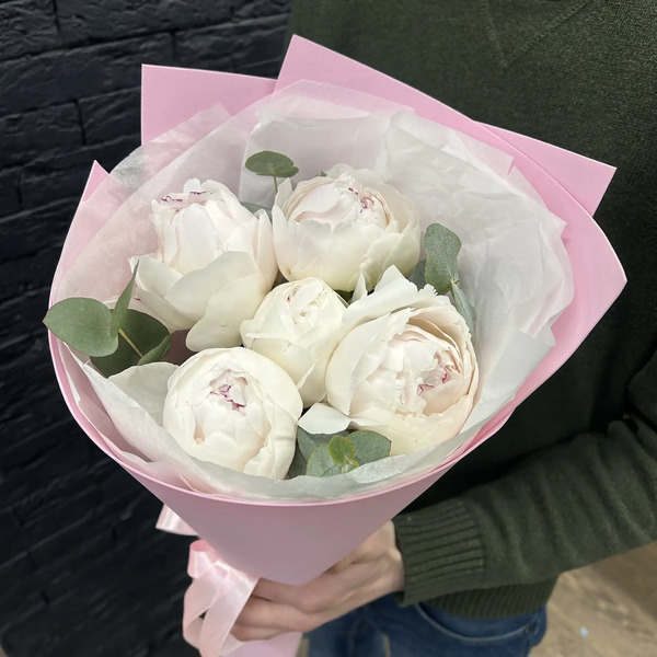 Букет из 5 пионов Одиле "Пломбир" в Клину