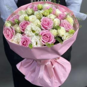 Букет "Нежное признание" из роз и эустом в Клину