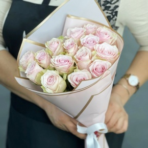 Букет из 15 пудровых роз Кения (40 см) в Клину