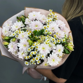 Букет "Сиэтл" из хризантем, альстромерий и ромашек в Клину