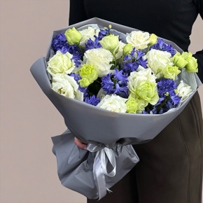 Букет из ароматных гиацинтов и эустом в Клину