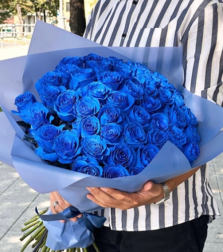 Букет из 51 синей розы Эквадор (60 см) в Клину