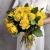 Букет из 25 лимонных роз с рускусом (40 см) в Клину