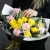 Букет "Моя нежность" из лимонных роз, ромашек и диантусов в Клину